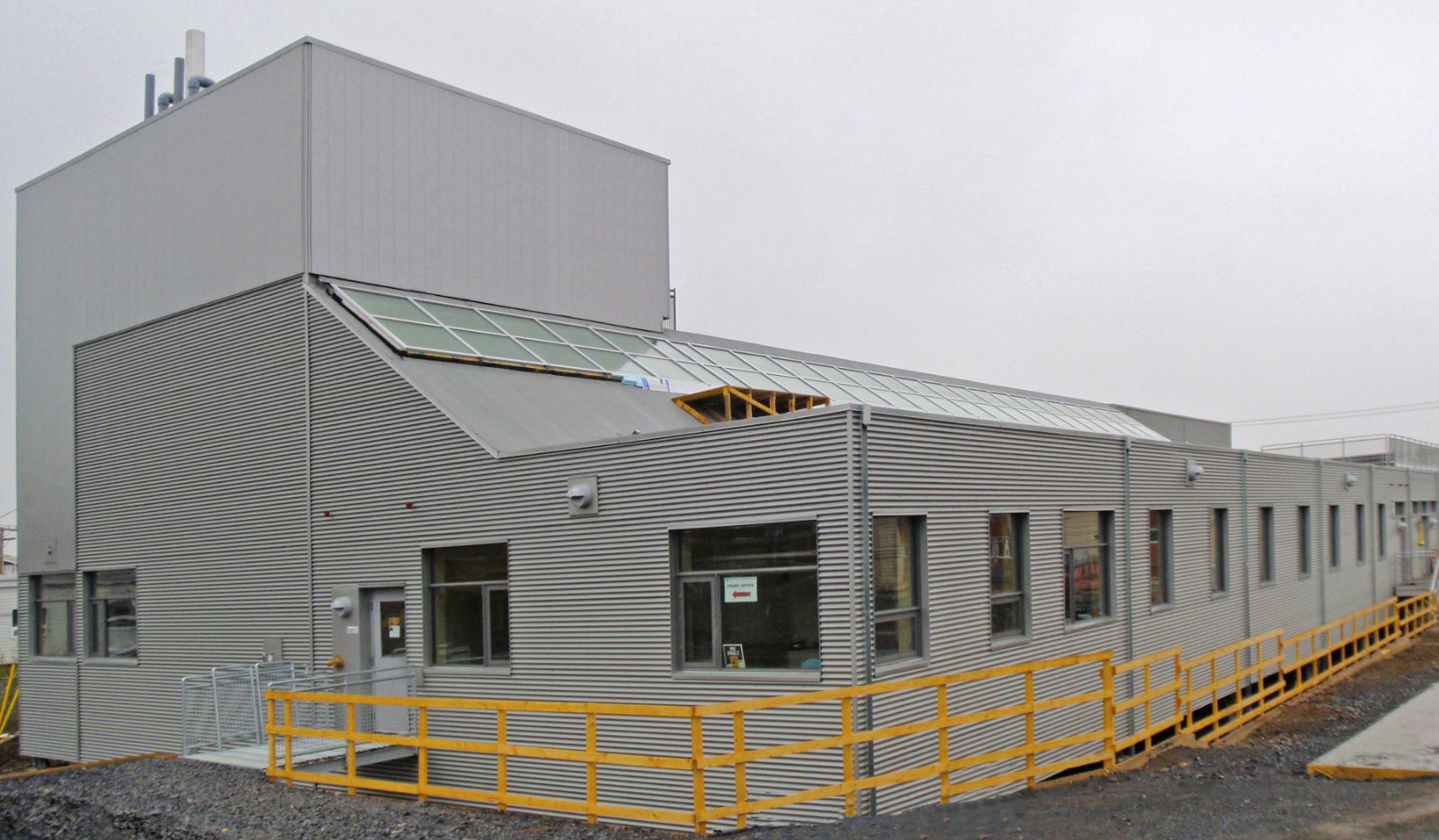 Metal cladding and building envelope by Unico Contractors